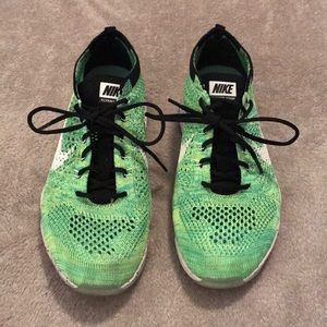 Nike Zoom Flyknit Trainers